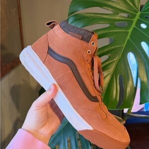 Vans ultra range sneakers